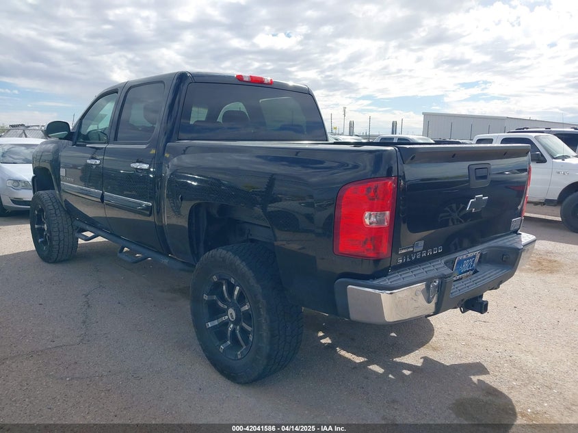 2011 CHEVROLET SILVERADO 1500 VIN: 3GCPCSE03BG345726