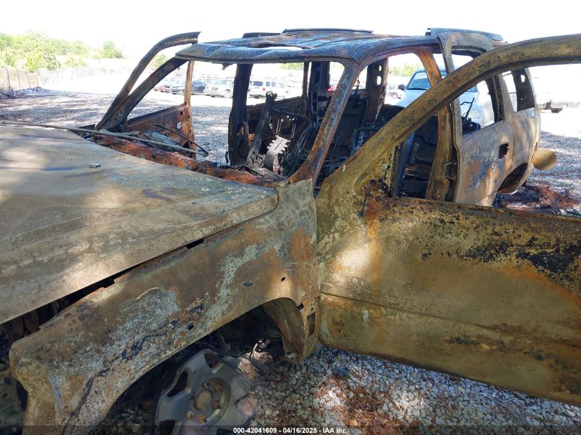 2002 Cadillac Escalade Standard VIN: 1GYEK63N32R207002 Lot: 42041609