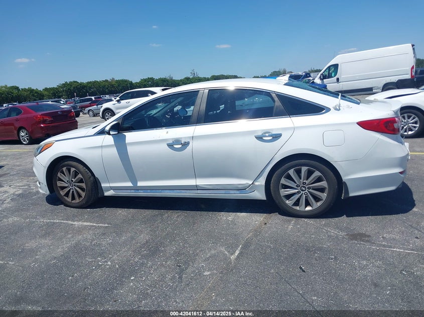 2015 HYUNDAI SONATA VIN: 5NPE34AF9FH074021