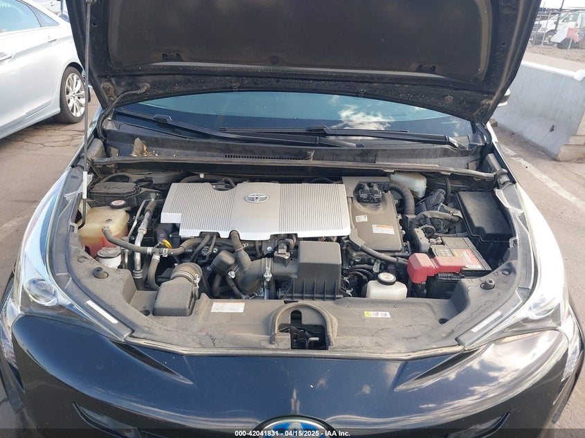 2017 TOYOTA PRIUS VIN: JTDKARFUXH3040763