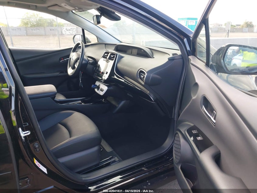 2017 TOYOTA PRIUS VIN: JTDKARFUXH3040763