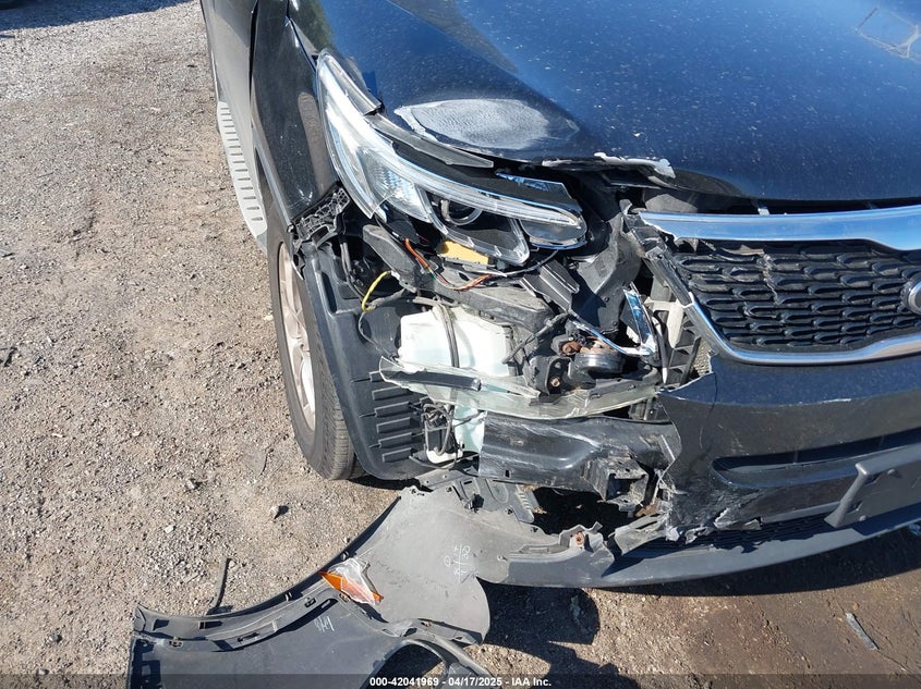 2015 Kia Sorento Lx VIN: 5XYKTCA63FG614211 Lot: 42041969