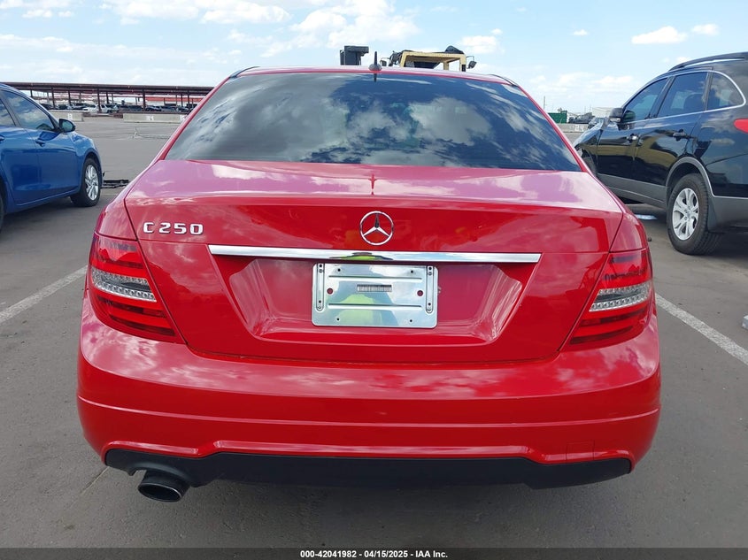 2013 MERCEDES-BENZ C 250 VIN: WDDGF4HB0DA807120