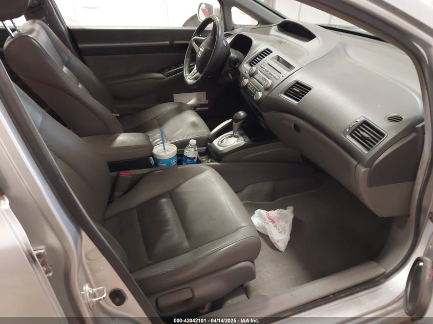 2010 HONDA CIVIC VIN: 19XFA1F97AE002050