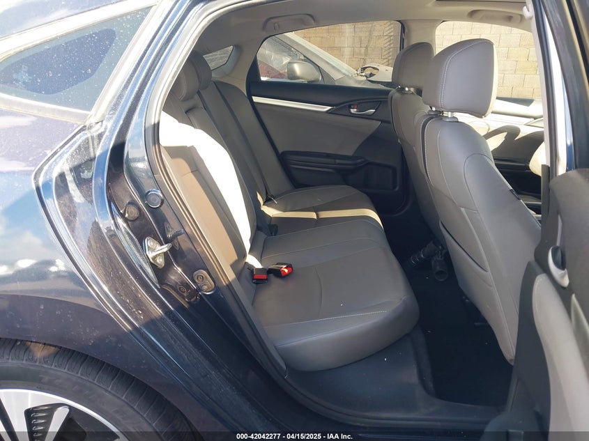 2017 HONDA CIVIC VIN: 19XFC1F70HE005116