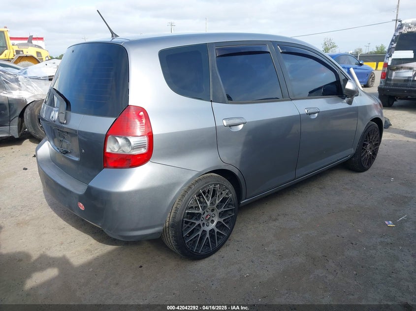 2008 HONDA FIT VIN: JHMGD38468S028959