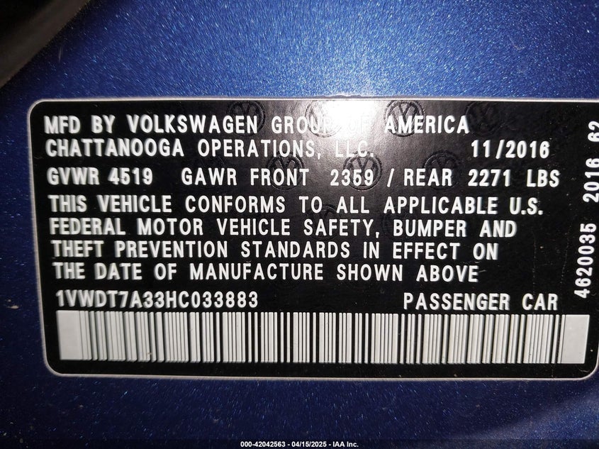 2017 VOLKSWAGEN PASSAT VIN: 1VWDT7A33HC033883