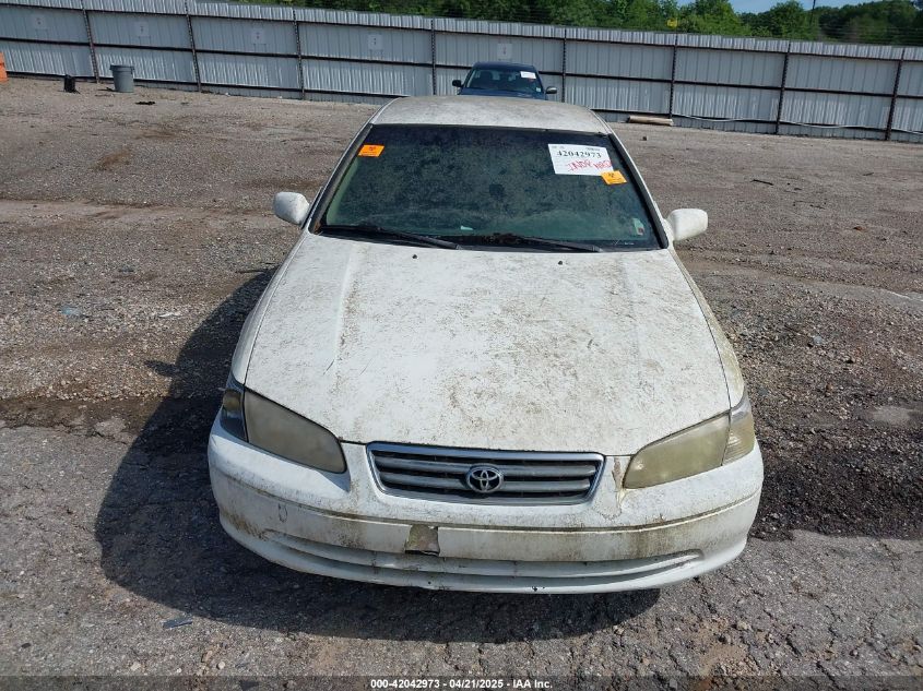 2000 Toyota Camry Le VIN: JT2BG22K3Y0471420 Lot: 42042973