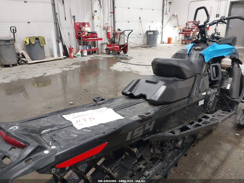 2019 SKI DOO SUMMIT 850 154 VIN: 2BPSCEKH9KV000210