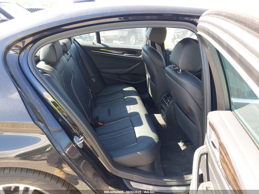 2019 BMW 530I VIN: WBAJA7C55KWW08711