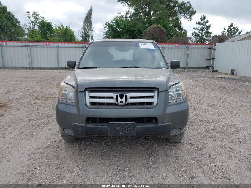 2007 Honda Pilot Lx VIN: 5FNYF28137B016831 Lot: 42043656
