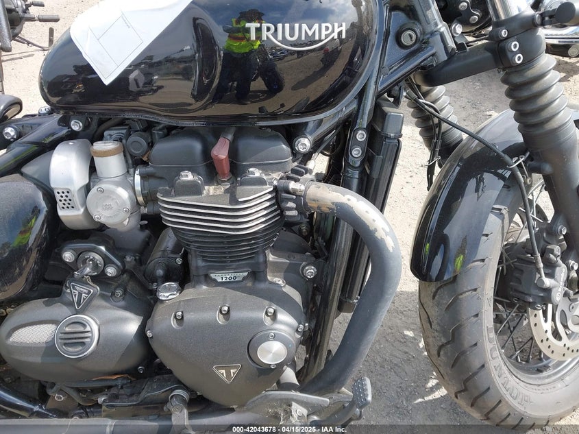 2018 TRIUMPH MOTORCYCLE BONNEVILLE BOBBER BLACK - SMTD53HL9JT874089