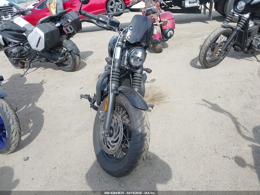 2018 TRIUMPH MOTORCYCLE BONNEVILLE BOBBER BLACK - SMTD53HL9JT874089