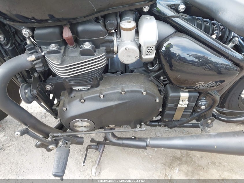 2018 TRIUMPH MOTORCYCLE BONNEVILLE BOBBER BLACK - SMTD53HL9JT874089