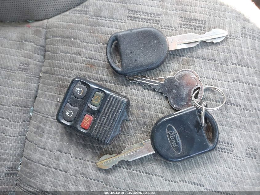 2010 Ford Focus Se VIN: 1FAHP3FN3AW116669 Lot: 42044160