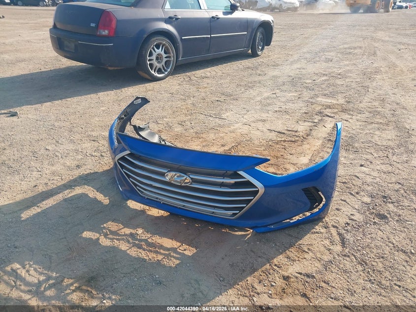 2017 HYUNDAI ELANTRA SE/VALUE/LIMITED - 5NPD84LF7HH014350