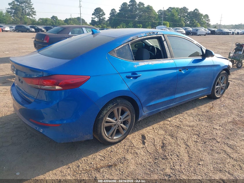 2017 HYUNDAI ELANTRA SE/VALUE/LIMITED - 5NPD84LF7HH014350