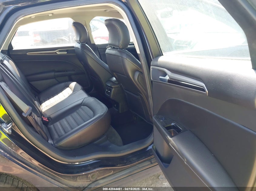 2015 FORD FUSION VIN: 3FA6P0H92FR247432