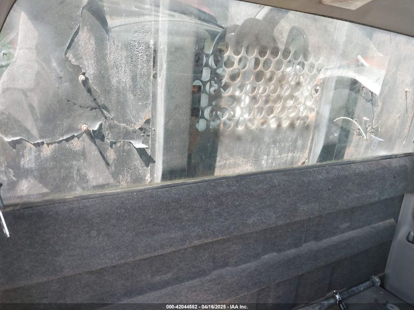 2000 Ford F350 VIN: 1FDWF36LXEE24761 Lot: 42044582