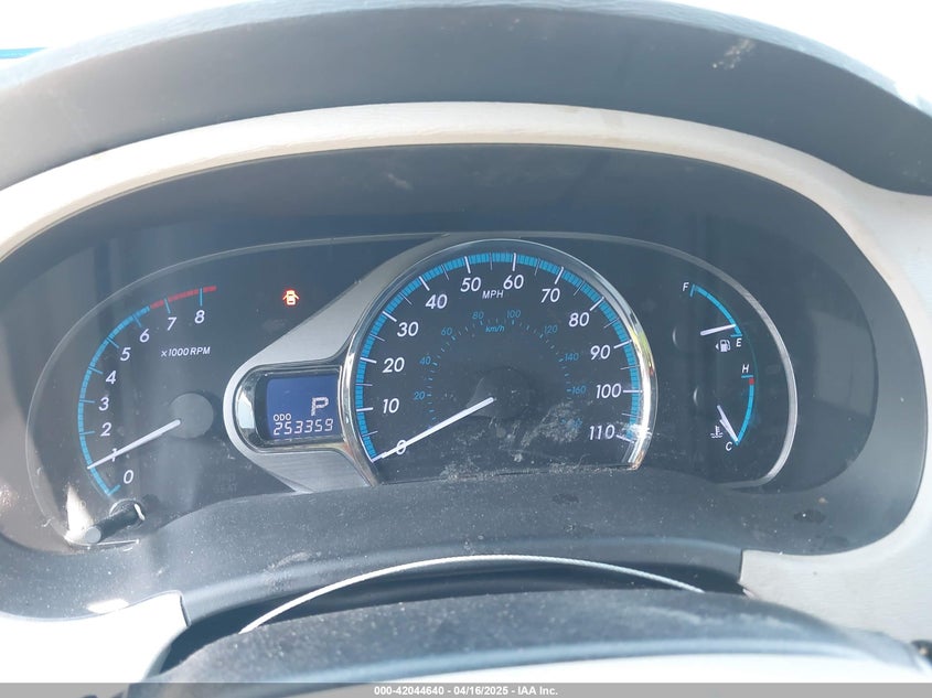 2011 TOYOTA SIENNA VIN: 5TDYK3DC3BS007690