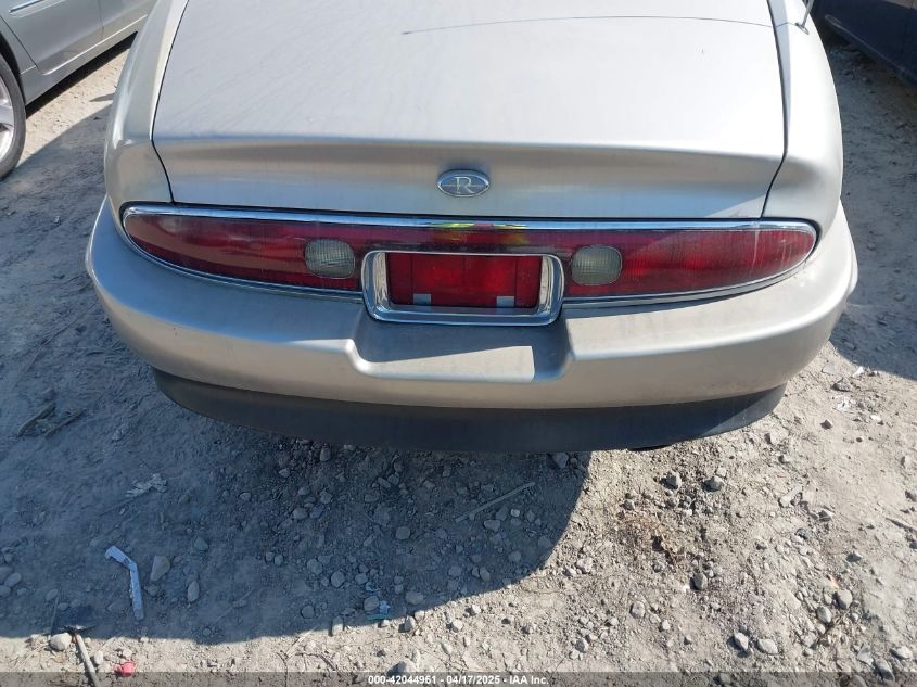 1996 Buick Riviera VIN: 1G4GD22K4T4714347 Lot: 42044961