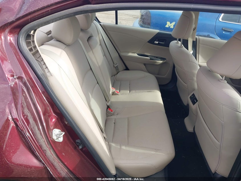 2017 HONDA ACCORD VIN: 1HGCR3F83HA032076