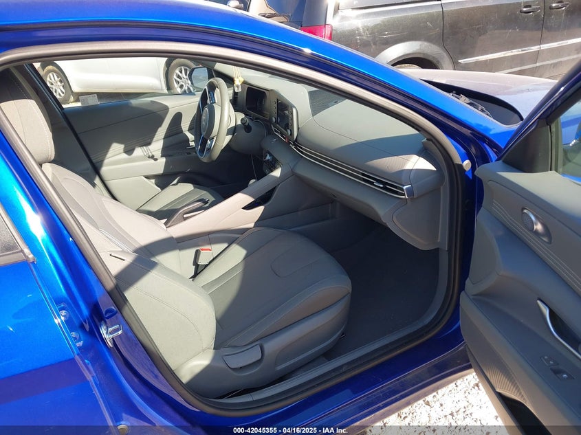 2025 HYUNDAI ELANTRA SEL SPORT - KMHLM4DG9SU951191