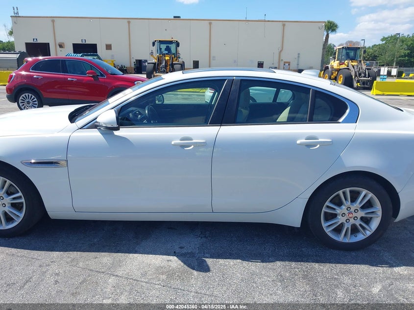 2018 JAGUAR XE 25T PREMIUM SAJAD4FX1JCP24088
