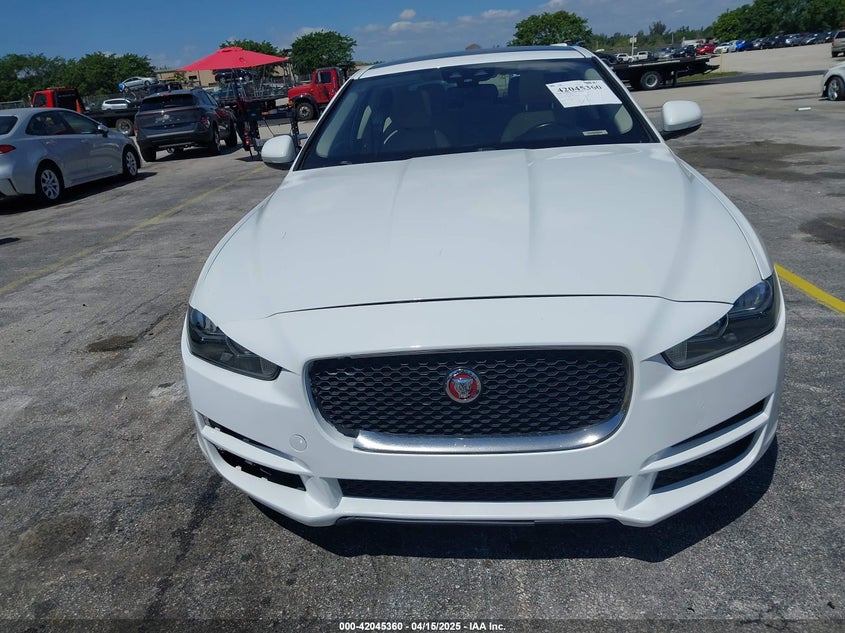 2018 JAGUAR XE 25T PREMIUM SAJAD4FX1JCP24088
