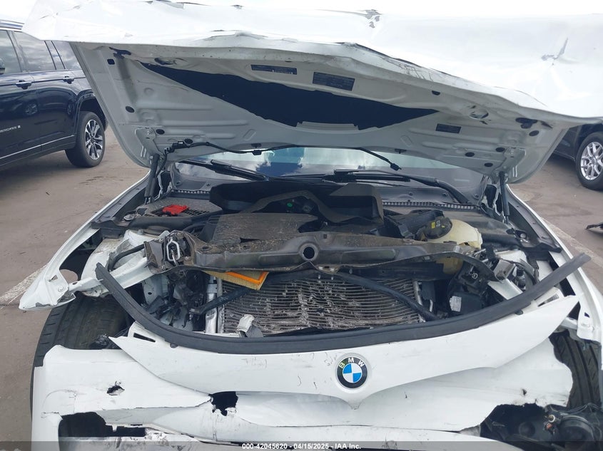 2015 BMW 320 VIN: WBA3B1C55FK136333