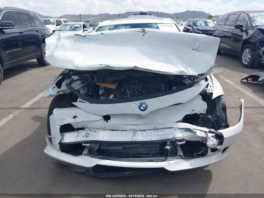 2015 BMW 320 VIN: WBA3B1C55FK136333
