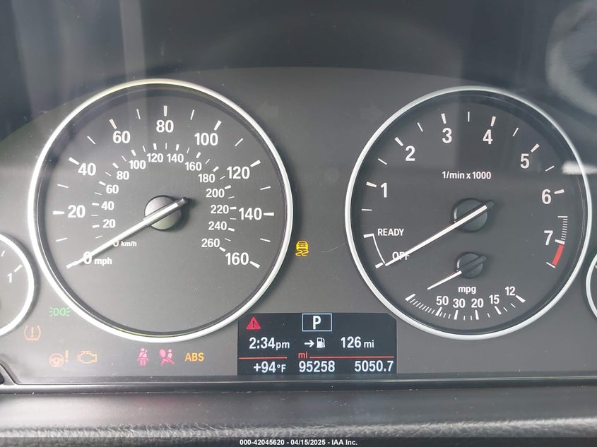 2015 BMW 320 VIN: WBA3B1C55FK136333
