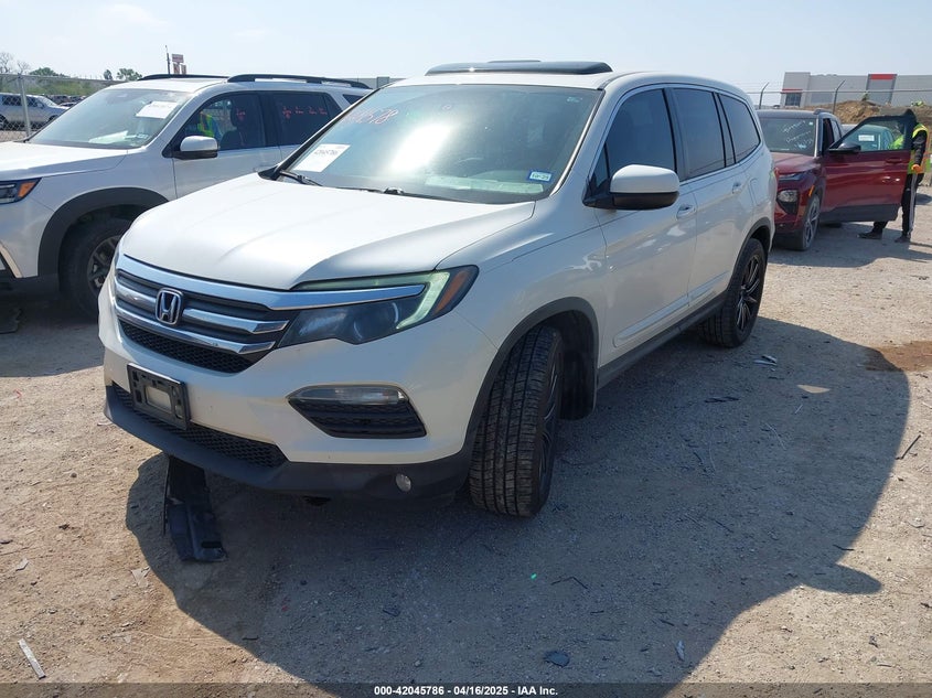 2017 HONDA PILOT VIN: 5FNYF5H54HB021459