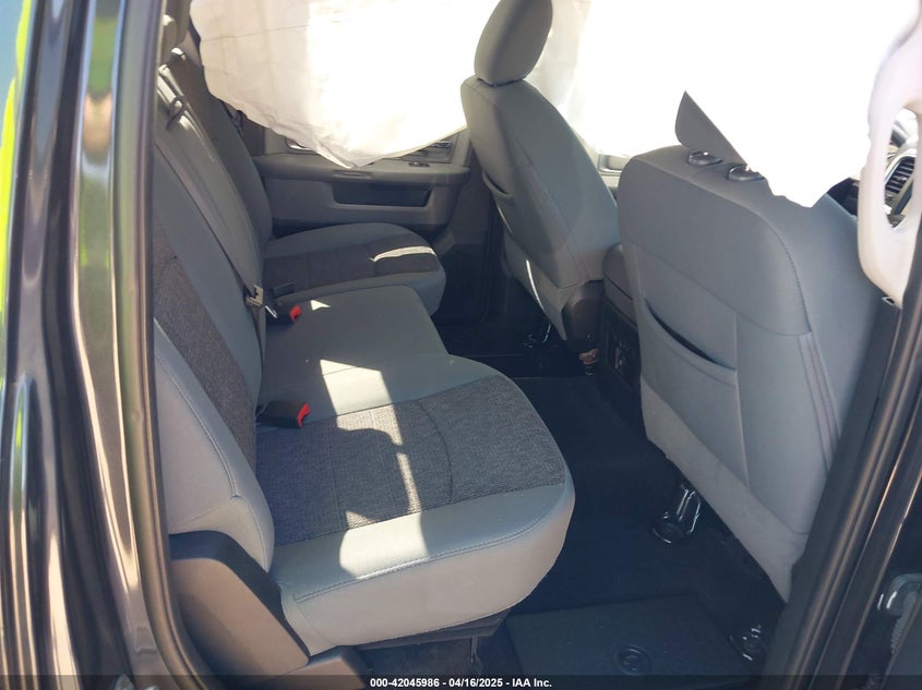 2017 RAM 1500 BIG HORN  4X4 5'7 BOX - 1C6RR7LGXHS611319