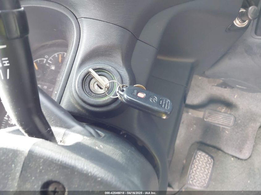 2004 Toyota Tundra Sr5 V8 VIN: 5TBDT441X45436417 Lot: 42046018