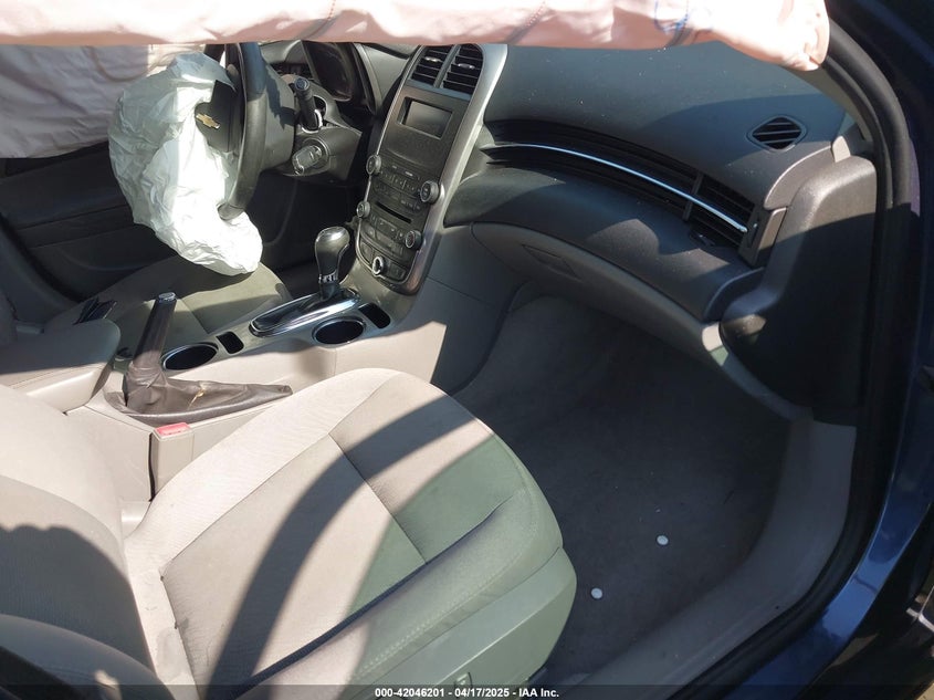 2015 CHEVROLET MALIBU LS - 1G11B5SL2FF210634