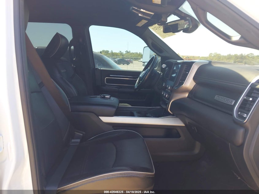 2019 RAM 2500 LARAMIE  4X4 6'4 BOX - 3C6UR5NL2KG718789