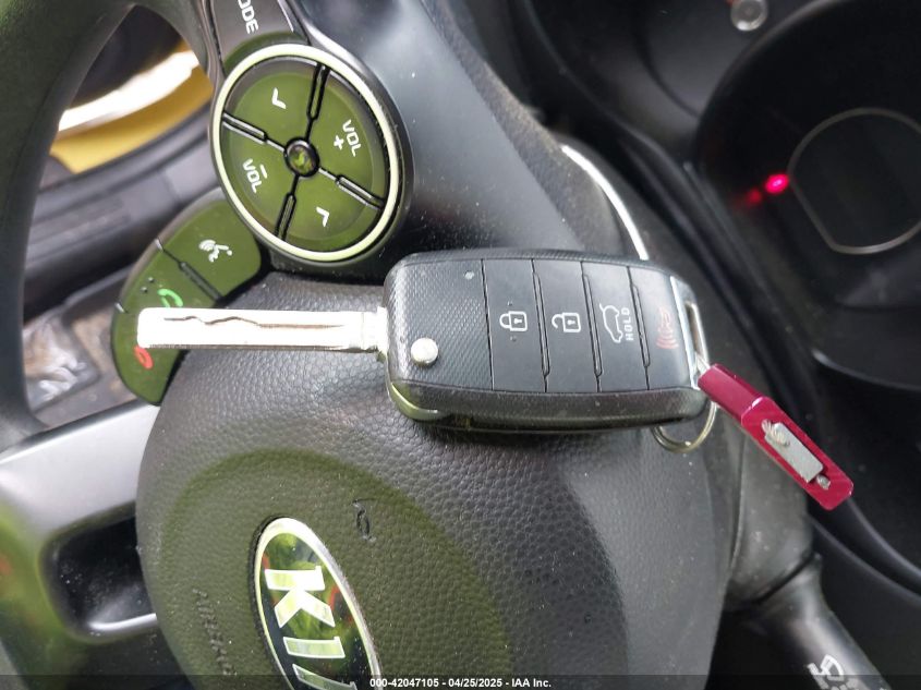 2015 Kia Soul + VIN: KNDJP3A5XF7140097 Lot: 42047105