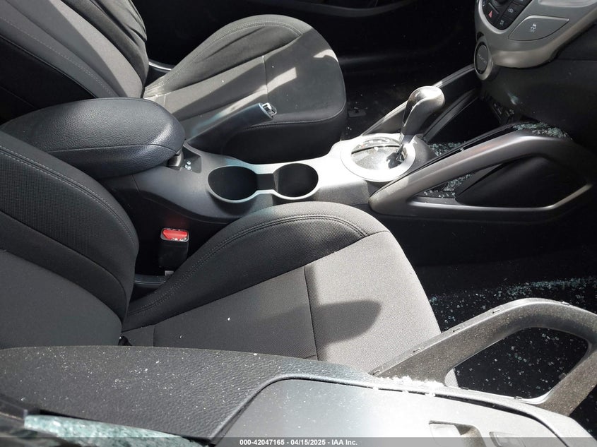 2015 HYUNDAI VELOSTER - KMHTC6AD0FU242499