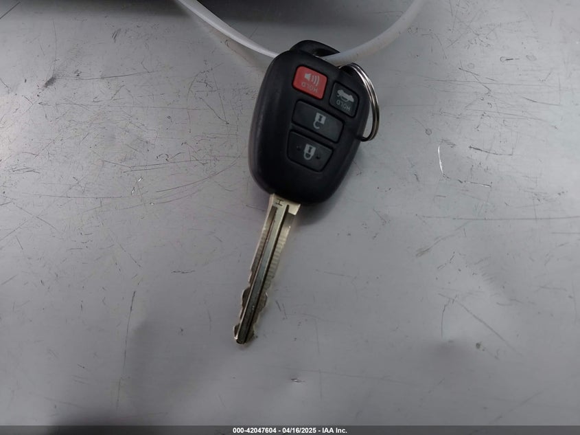 2014 TOYOTA COROLLA VIN: 5YFBURHE8EP071168