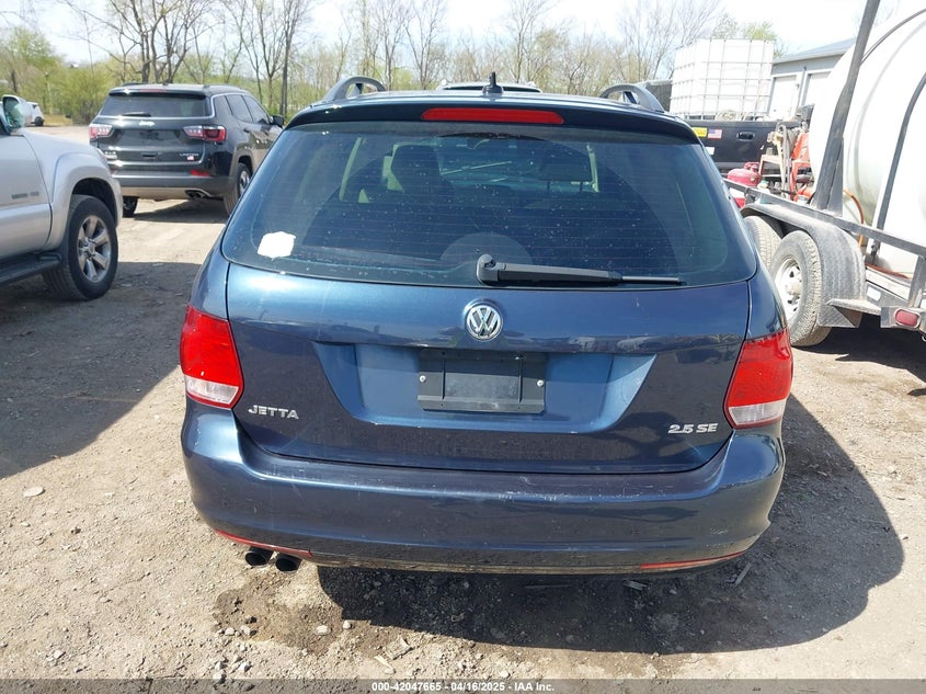 2010 Volkswagen Jetta Se VIN: 3VWTX7AJ3AM664393 Lot: 42047665