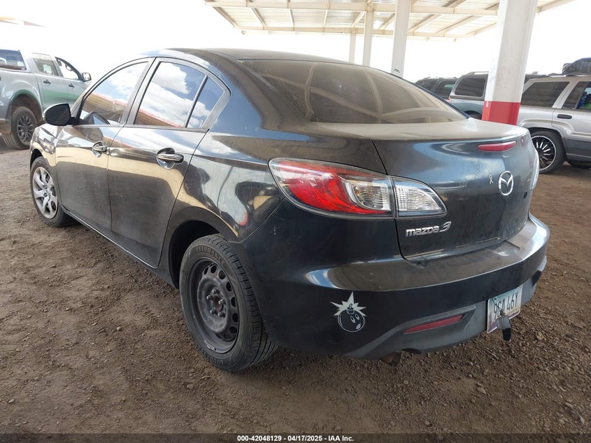 2011 MAZDA MAZDA3 VIN: JM1BL1UG9B1364895