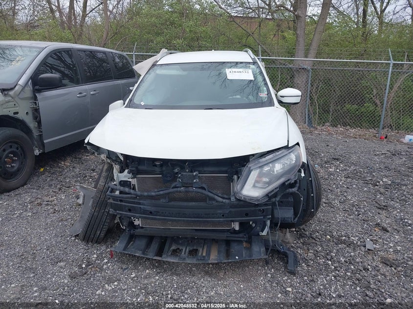 2018 NISSAN ROGUE SV - KNMAT2MV9JP565109