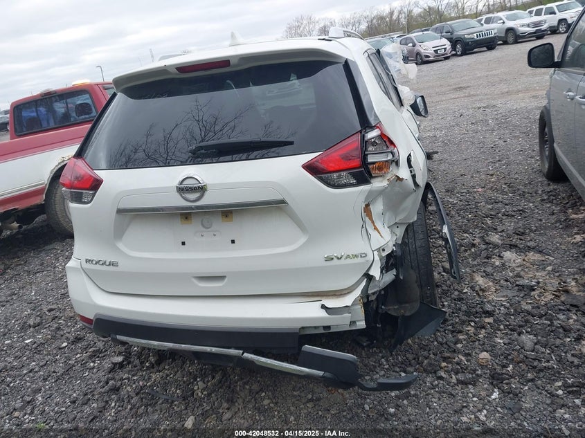 2018 NISSAN ROGUE SV - KNMAT2MV9JP565109