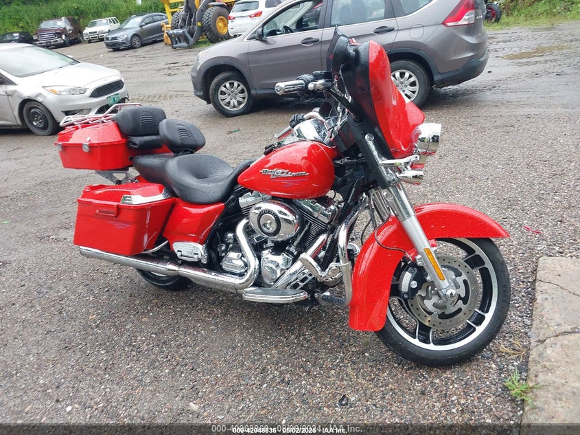 2010 HARLEY-DAVIDSON FLHX - 1HD1KB414AB617158