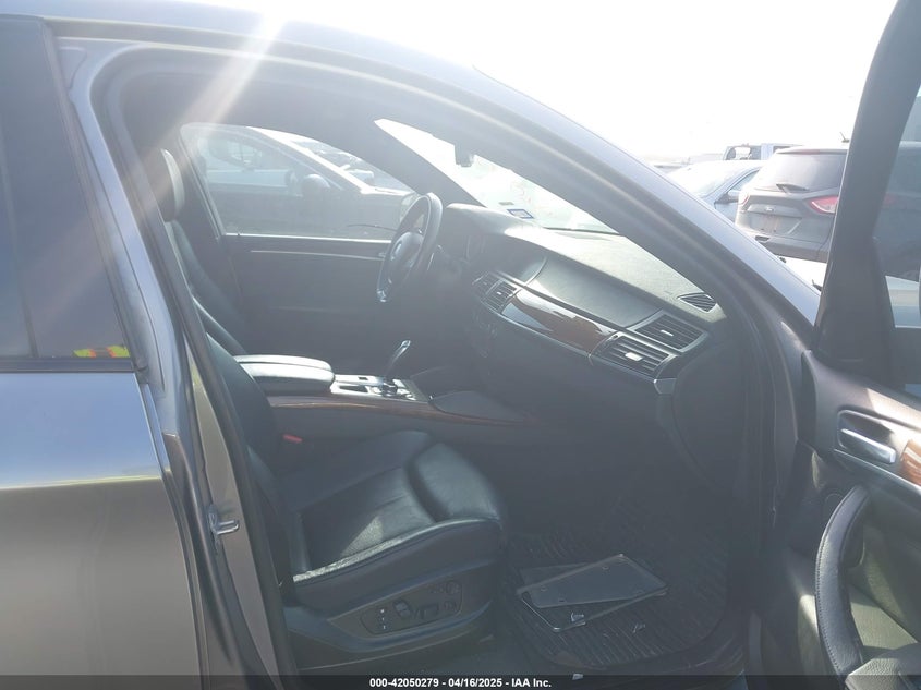 2014 BMW X6 XDRIVE35I 5UXFG2C58E0H11141