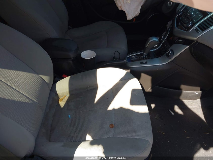 2011 CHEVROLET CRUZE VIN: 1G1PE5S98B7282528