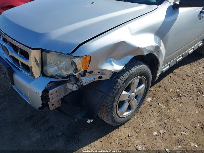 2010 FORD ESCAPE VIN: 1FMCU0DGXAKC82822