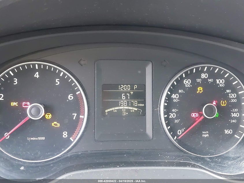 2014 VOLKSWAGEN JETTA VIN: 3VWD17AJ3EM238330