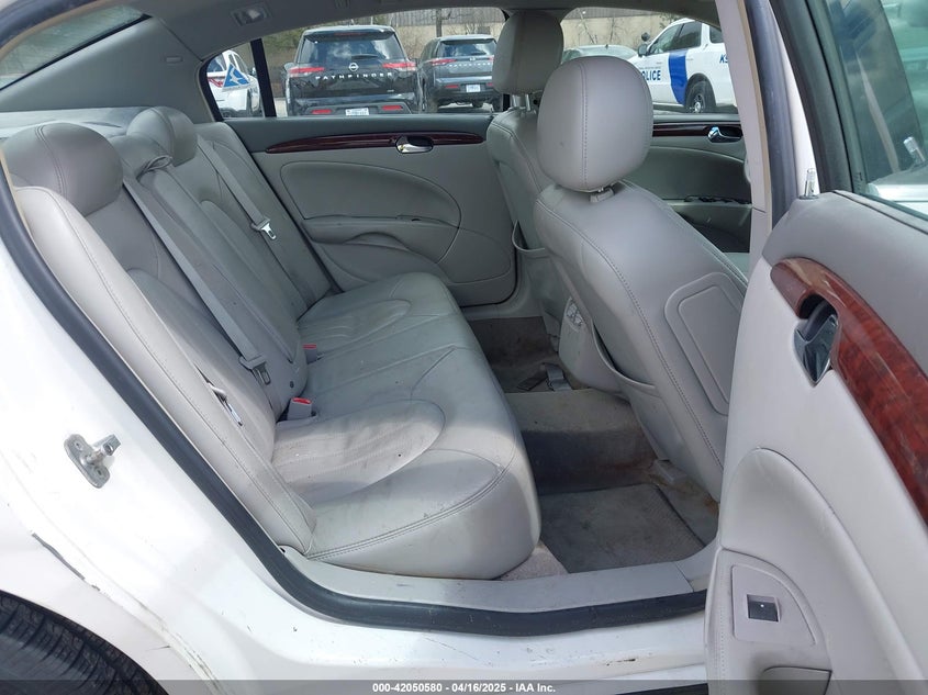 2008 BUICK LUCERNE VIN: 1G4HD57228U136030